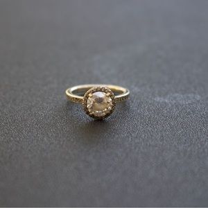Beautiful Pandora Classic Elegance Ring - sz. 4.5